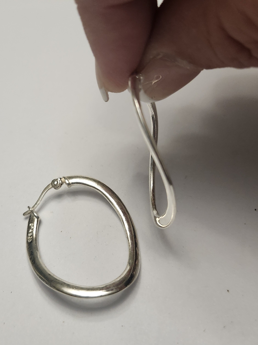 925 Sterling Silver Oval Curved Hoop Earrings - Classic Silver Look